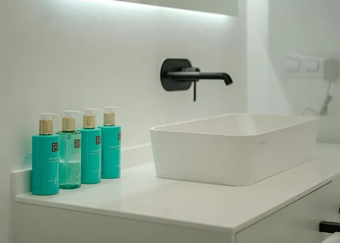 Estandar 7 - Casangular By Upper וילה אדחה