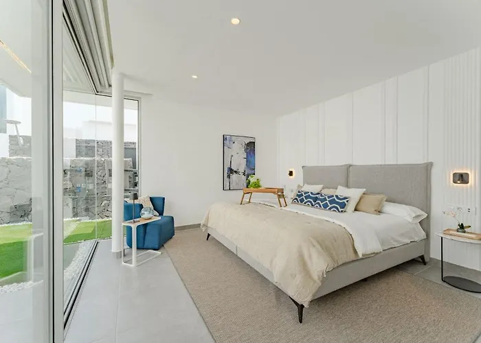 Estandar 7 - Casangular By Upper אדחה